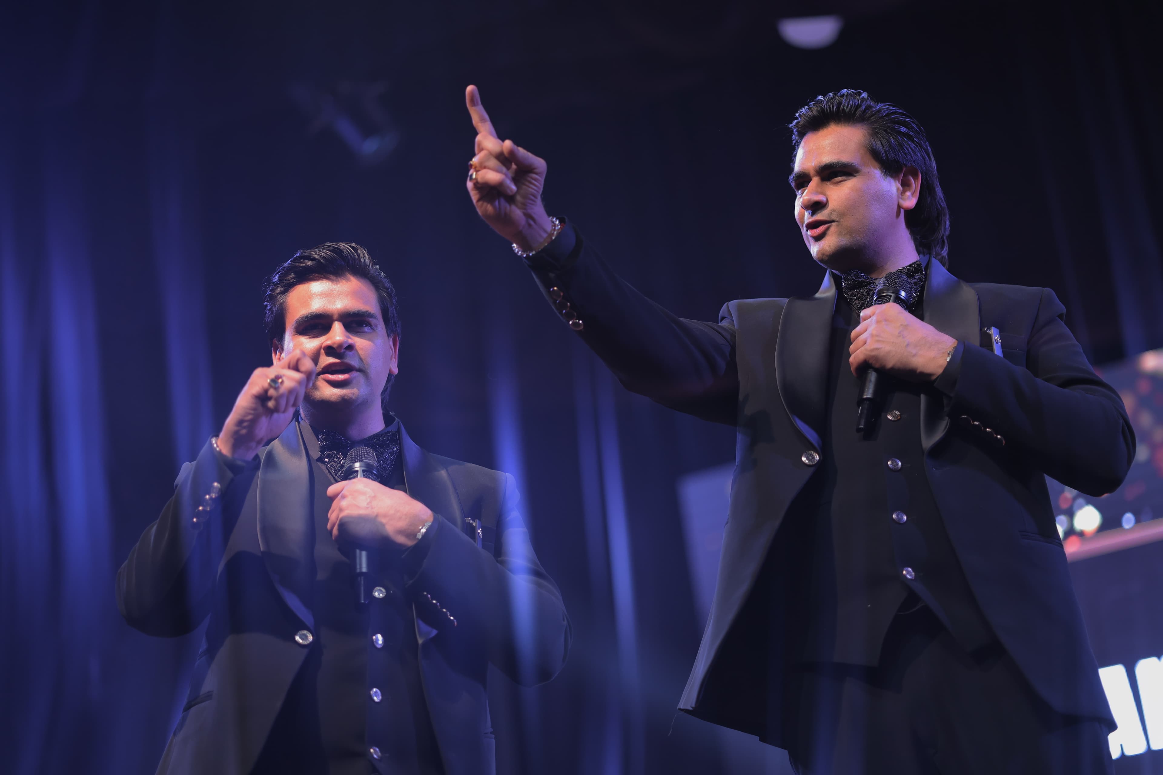 Evolve Vision Conference Background